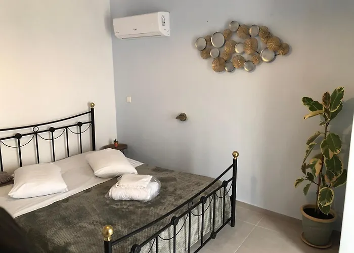 Lefteris Traditional Rooms