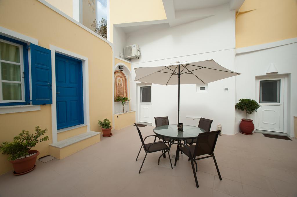 Lefteris Traditional Pensiune Fira (Santorini)